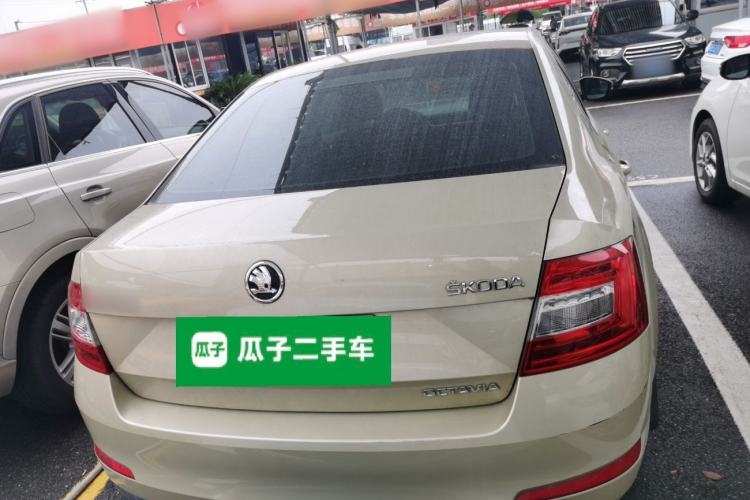Used Skoda Octavia 2016 1.6L Automatic Chuanxing Edition Rear