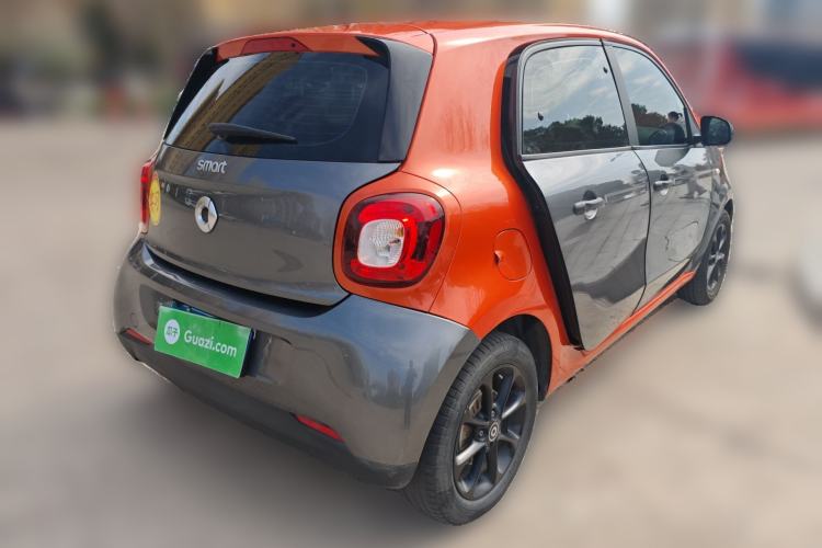 Used smart forfour 2016 1.0L 52 kW Dynamic Edition
