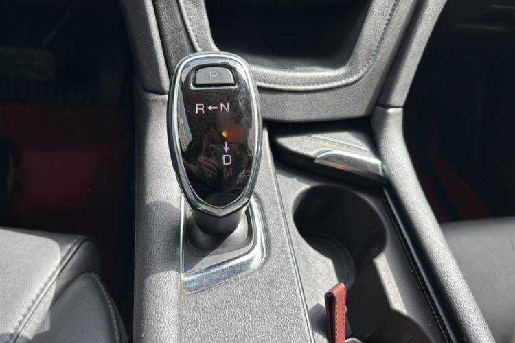 Used Cadillac XT5 2018 25T Luxury Model Gear Lever