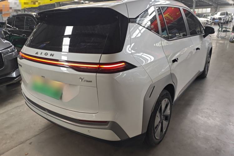 Used AION Y 2024 Younger