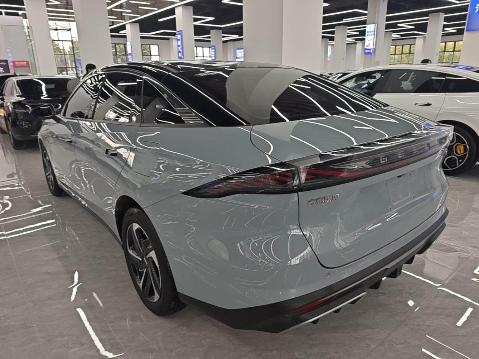 Geely Galaxy L6 2023 125km PLUS — снимка 4
