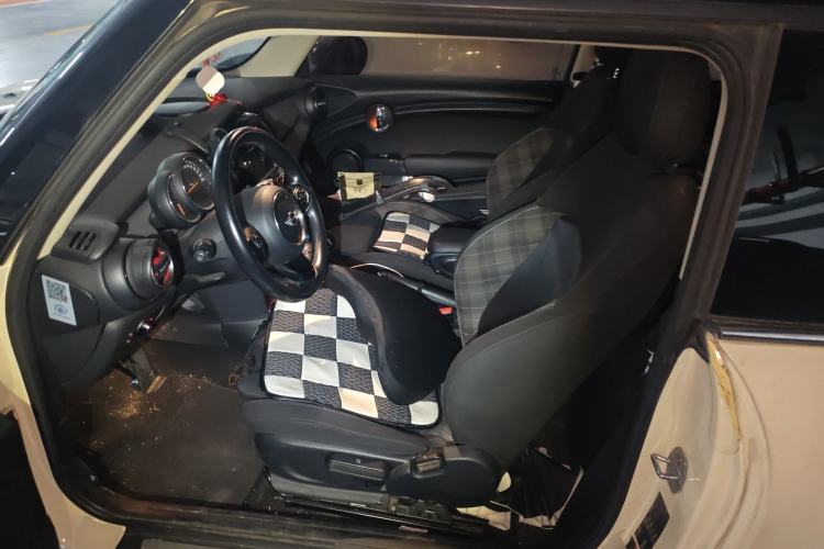 Used MINI 2016 1.5T COOPER
