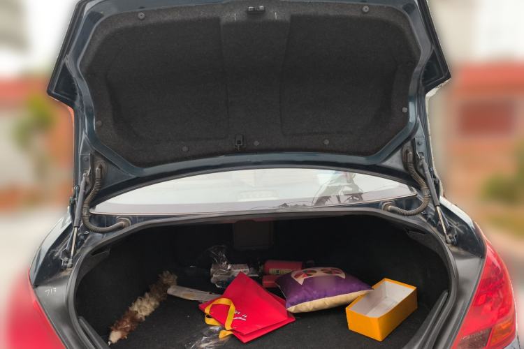 Used Nissan Teana 2006 230JK-S Comfort Sunroof Trunk