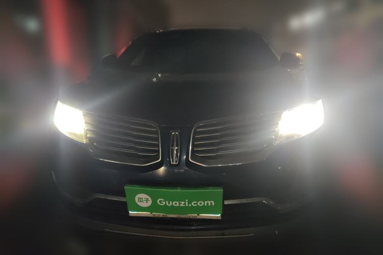 Used Lincoln MKX 2017 2.0T Two-Wheel Drive Deluxe Edition
