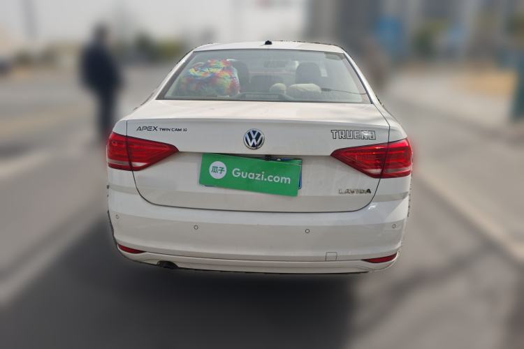 Used Volkswagen Lavida 2015 1.6L Manual Fashion Edition
