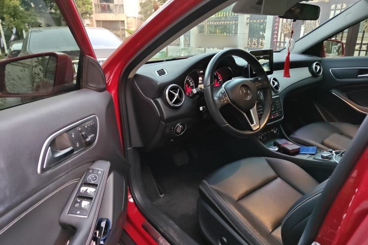 Used Mercedes-Benz GLA 2016 GLA 200 Fashion Model Driver Seat