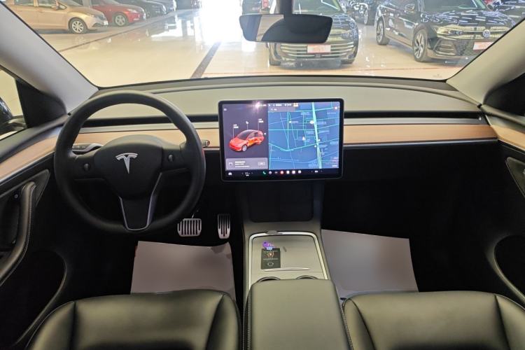 Used Tesla Model Y 2021 Standard Range Rear-Wheel Drive Version