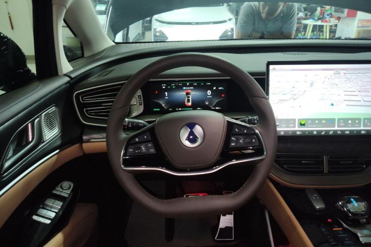 Used Denza D9 2024 EV 620 Premium Model