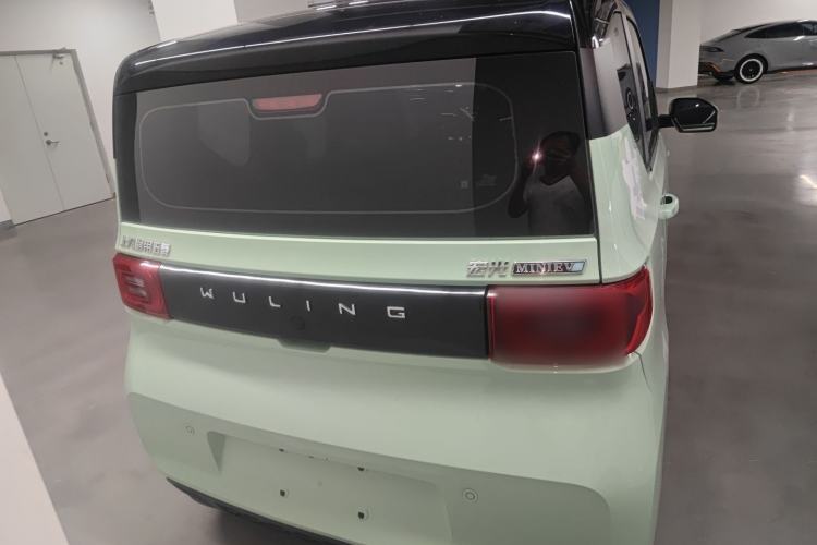 Used Wuling Hongguang MINIEV 2022 Macaron Fashion Model Lithium Iron Phosphate Rear