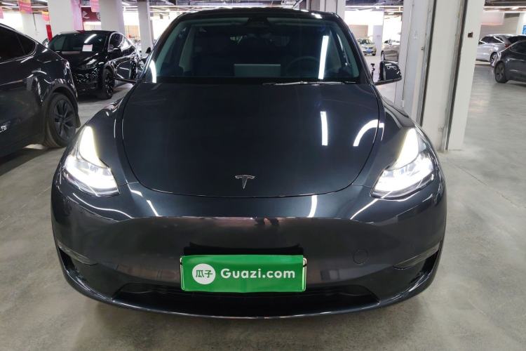 Used Tesla Model Y 2024 Long-Range All-Wheel-Drive Version
