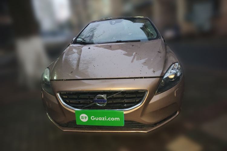 Used Volvo V40 2016 T3 Zhiyi Edition Front