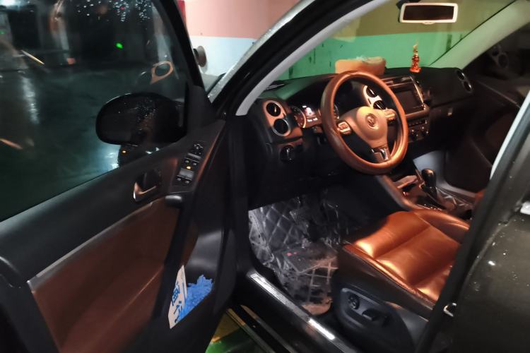 Used Volkswagen Tiguan L 2015 1.8TSI Automatic Two-Wheel Drive Luxury Model
