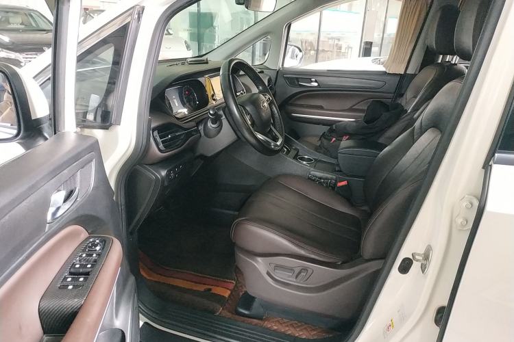 Used GAC Trumpchi M6 2019 270T DCT Luxury Edition (7-seater) China VI
