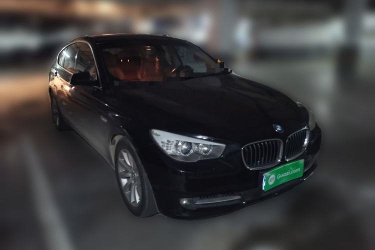 Used BMW 5 Series GT 2010 535i Leading Model Front Right 45 Deg