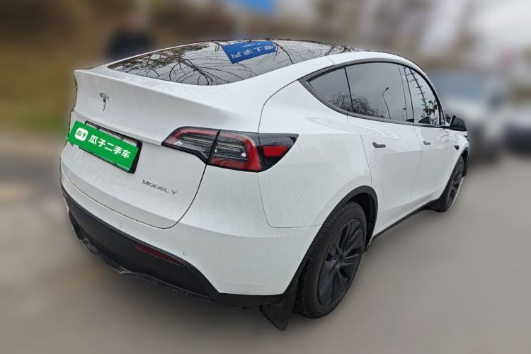 Used Tesla Model Y 2023 Rear-Wheel-Drive Version
