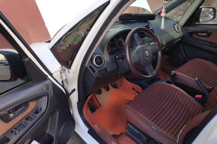 Used Suzuki SX4 2013 1.6L Manual CoolRide Model
