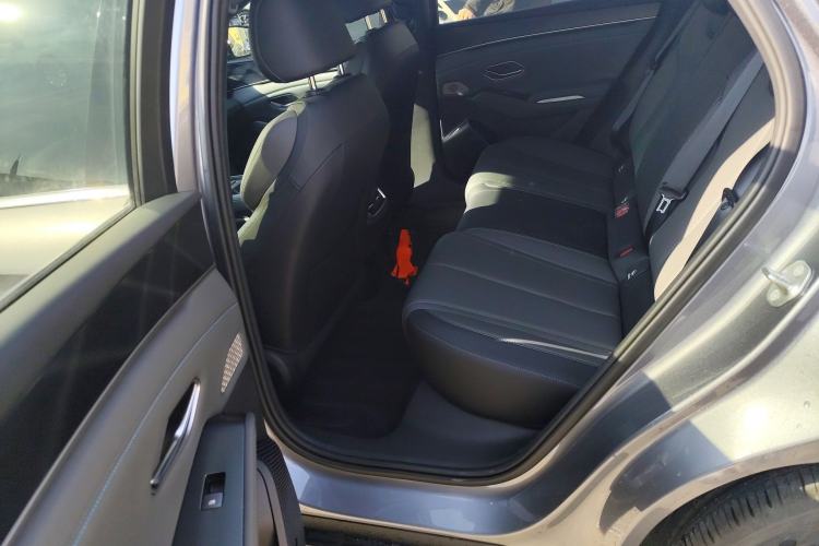 Used BYD Qin L 2025 DM-i Smart Drive 80KM Superior Model
