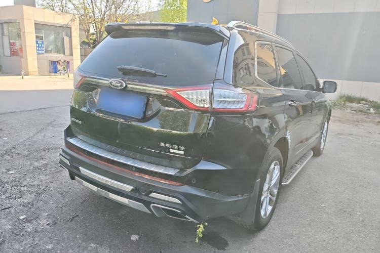 Used Ford Edge 2016 EcoBoost 245 Two-Wheel-Drive Titanium 7-Seater Rear Right 45 Deg