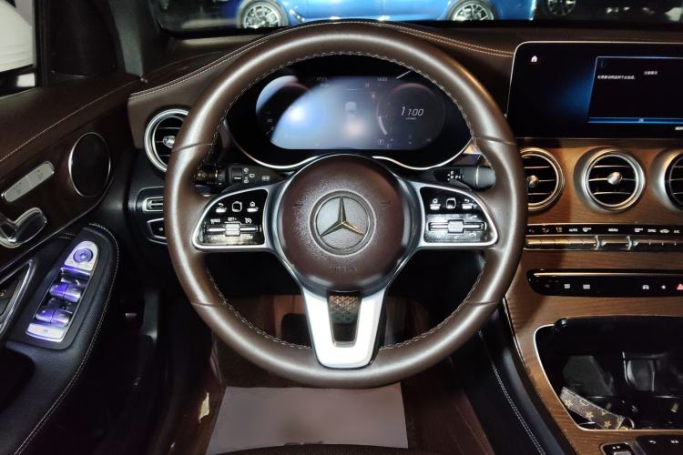 Used Mercedes-Benz GLC 2020 GLC 260 L 4MATIC Luxury Model Steering Wheel