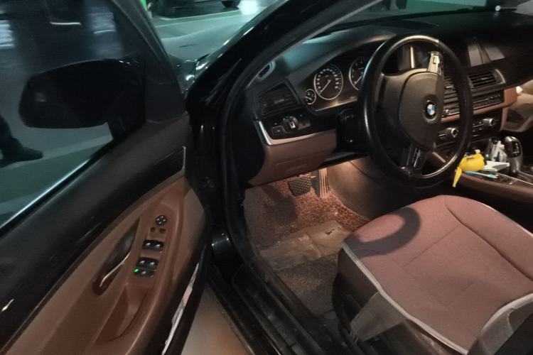 Used BMW 5 Series 2014 520Li Elegant Model
