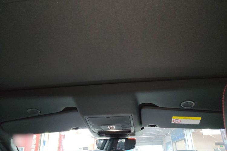 Used Land Rover Discovery Sport New Energy 2022 Facelifted P300e Plug-in Hybrid Electric Version
