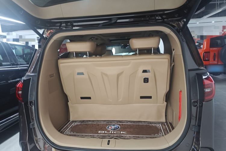 Used Buick GL8 2021 ES Land Cruiser 653T Luxury Edition