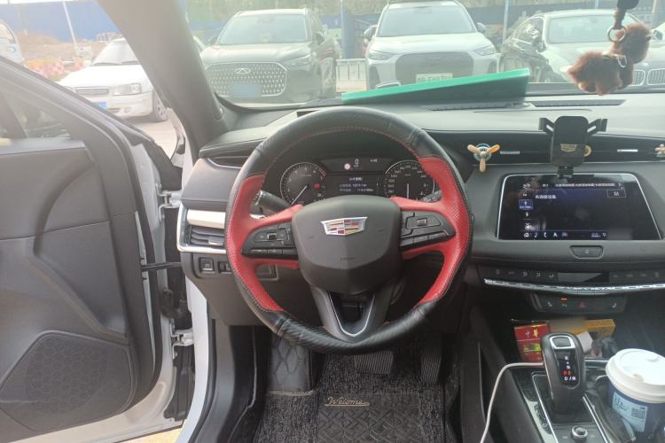 Used Cadillac XT4 2018 28T Two-Wheel Drive Leading Version Steering Wheel