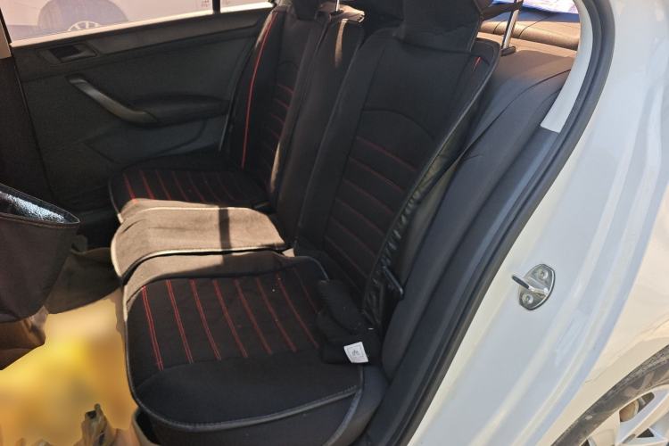 Used Volkswagen Santana 2015 1.4L Manual Fashion Edition