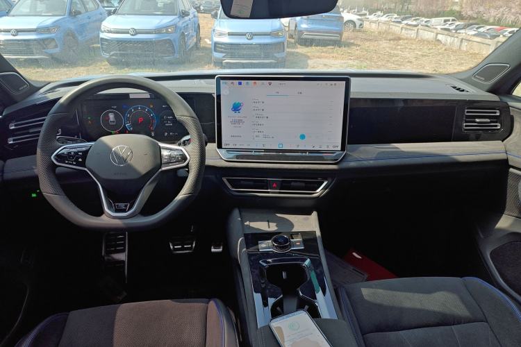 Used Volkswagen Tiguan L 2024 PRO 380TSI Four-Wheel Drive R-Line Prestige Edition
