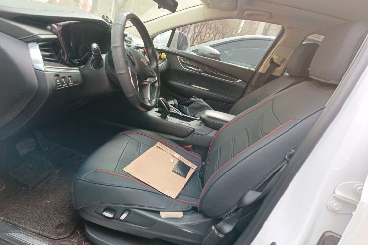 Used Cadillac XT5 2018 25T Luxury Model
