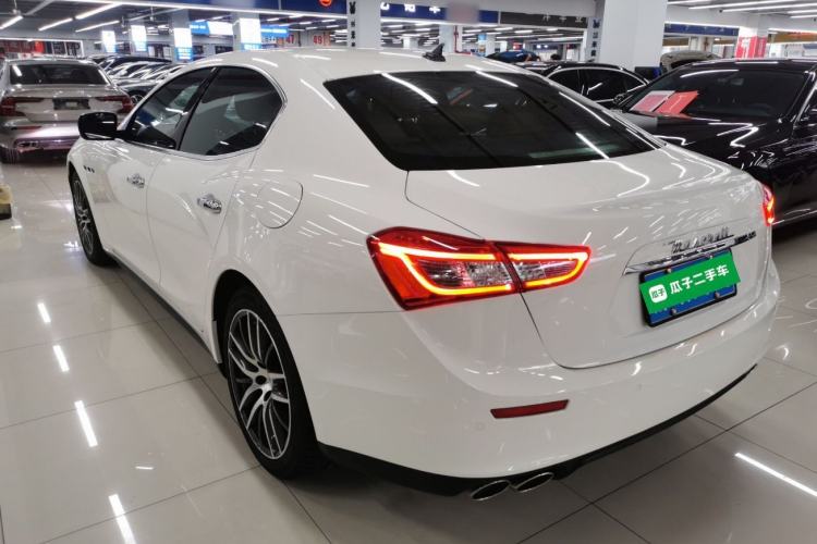 Used Maserati Ghibli 2014 3.0T Standard Edition Rear Left 45 Deg