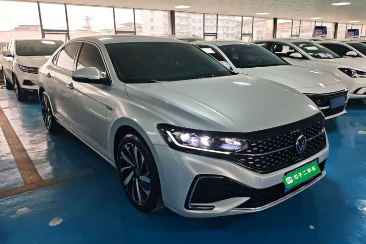 Used Volkswagen Passat 2023 330TSI Starry Elite Edition
