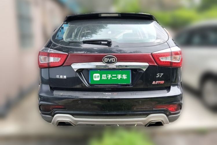 Used BYD S7 2015 2.0T Upgraded Automatic Luxury Version