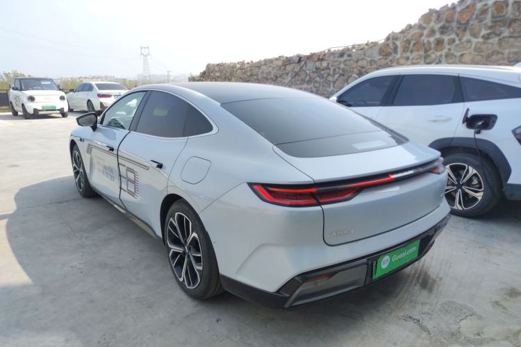 Used Geely Galaxy E8 2025 700 km Long-Range Intelligent Driving Version Rear Left 45 Deg