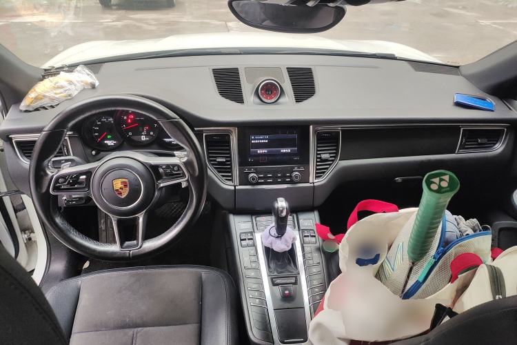 Used Porsche Macan 2017 Macan 2.0T Center Console