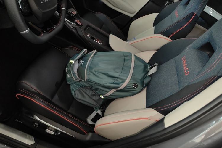 Used Lynk & Co 06 2020 1.5T YAO Halo Left Front Seat