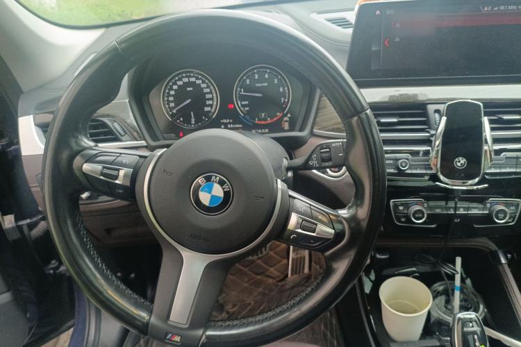 Used BMW X1 2020 xDrive25Li Luxury Edition Steering Wheel