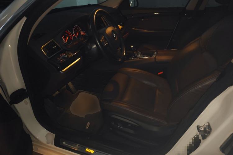 Used BMW 5 Series GT 2015 528i Luxury Edition