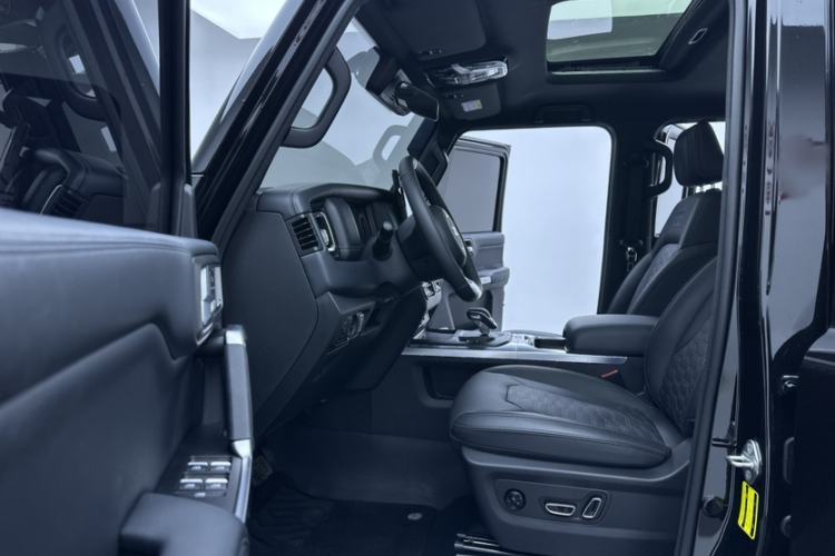 Used 212 T01 2025 2.0T Changfeng
