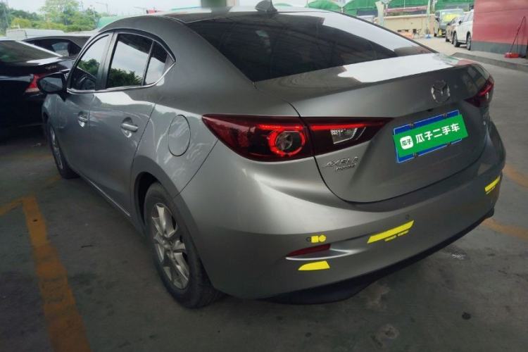 Used Mazda 3 Axela 2017 Sedan 1.5L Automatic Luxury Model China VI Standard