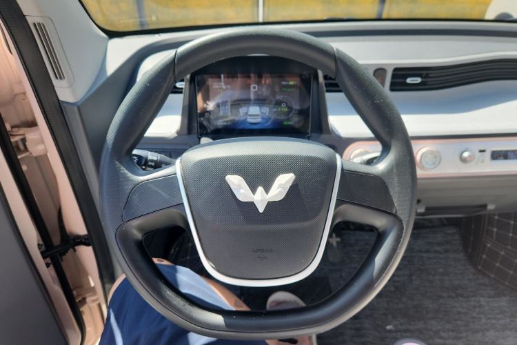 Used Wuling Hongguang MINIEV 2022 Macaron Premium Model – Lithium Iron Phosphate