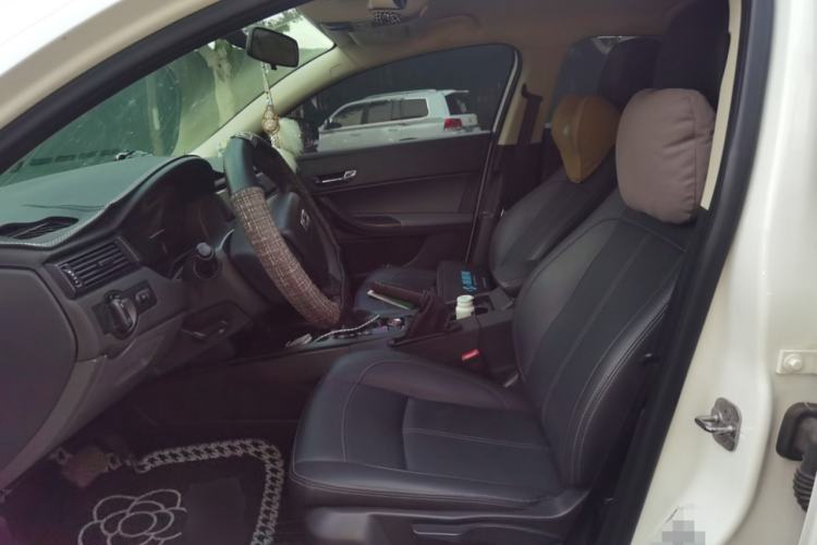 Used Qoros 3 2018 Sedan 1.6L Automatic Leading Model Left Front Seat