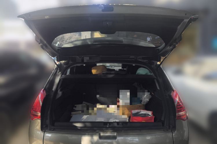 Used Peugeot 3008 2015 2.0L Automatic Classic Edition
