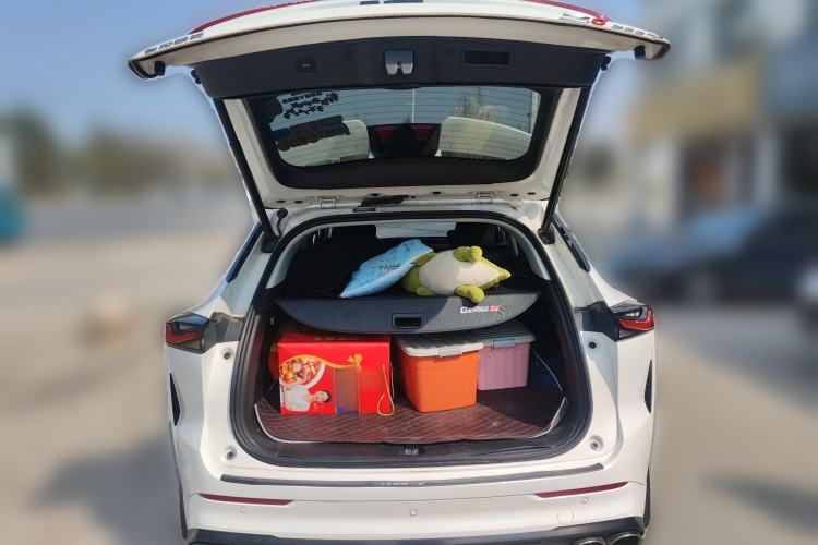 Used CHANGAN OSHAN Z6 2023 Blue Whale 1.5T DCT Smart-Led City Edition
