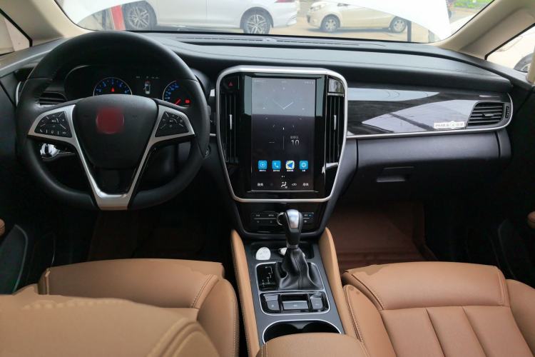 Used BYD Song MAX 2018 1.5T Automatic Smart Connect Luxury 6-Seater Center Console