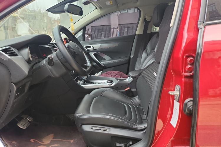 Used DS 6 2014 1.6T Luxury Edition THP200
