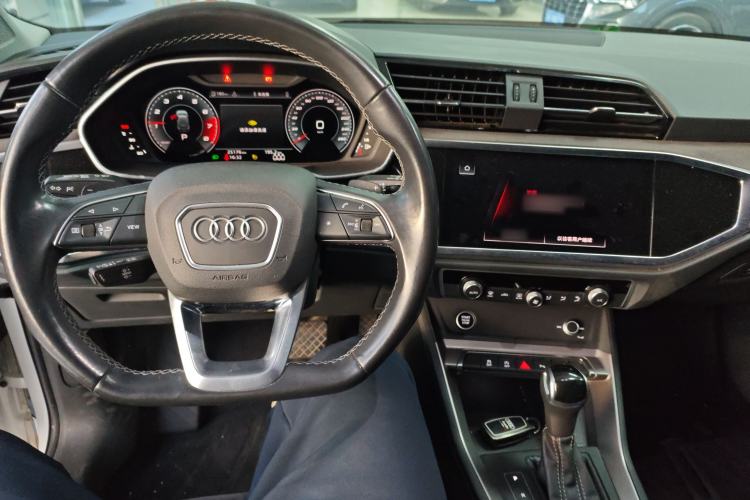 Used Audi Q3 2022 35 TFSI Fashion Dynamic Model