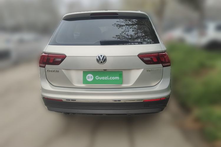 Used Volkswagen Tiguan L 2019 Revised Version 330TSI Automatic Two-Wheel Drive Panoramic Comfort Edition China V Standard Rear