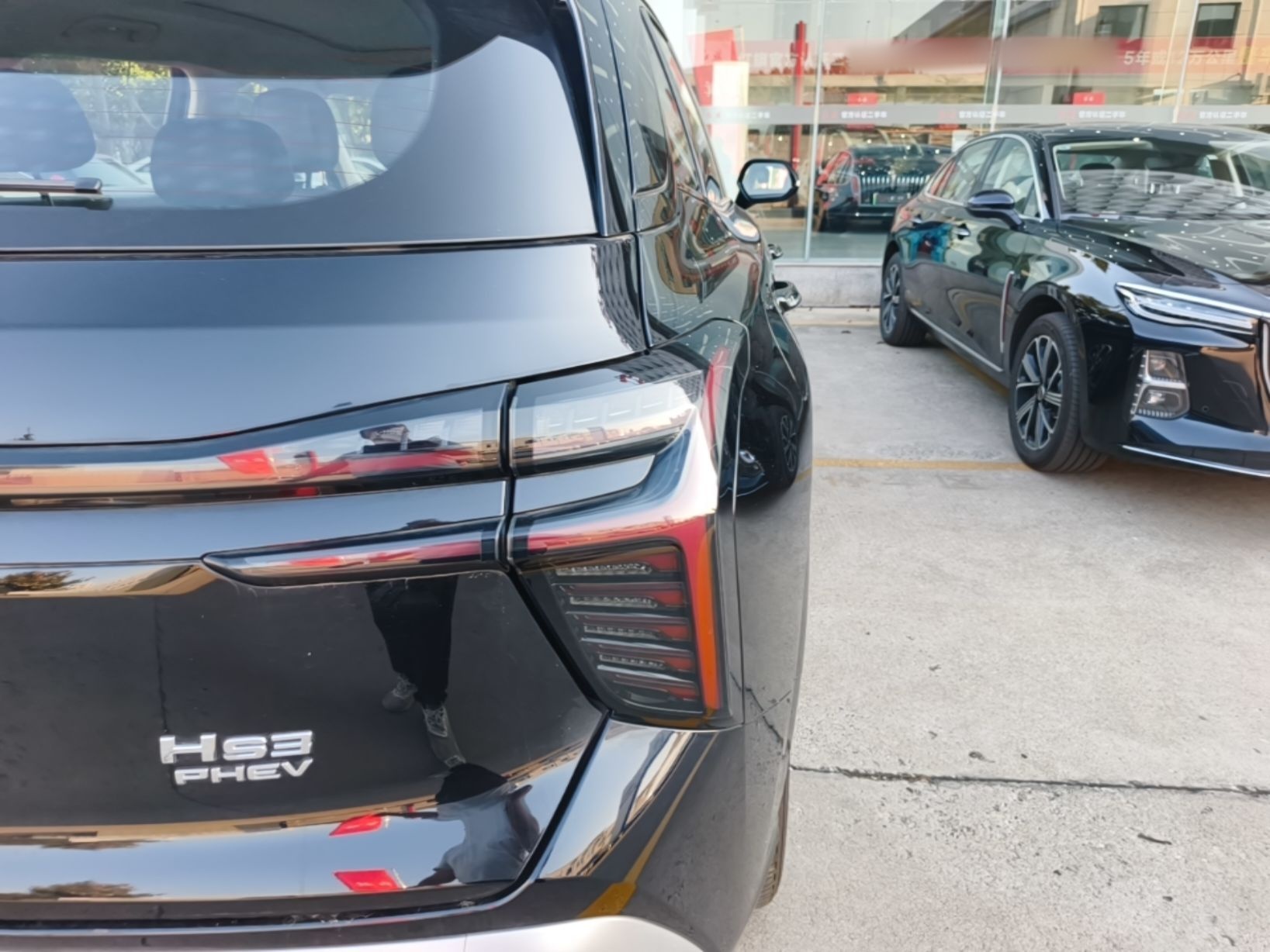 Hongqi HS3 PHEV 2025 Model 117km Jingwei Edition — снимка 9
