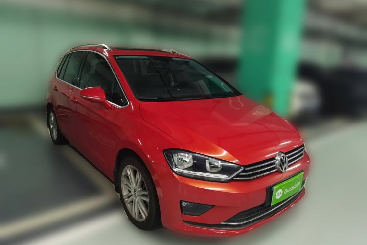 Used Volkswagen Golf Sportsvan 2016 230TSI Automatic Luxury Version Front Right 45 Deg